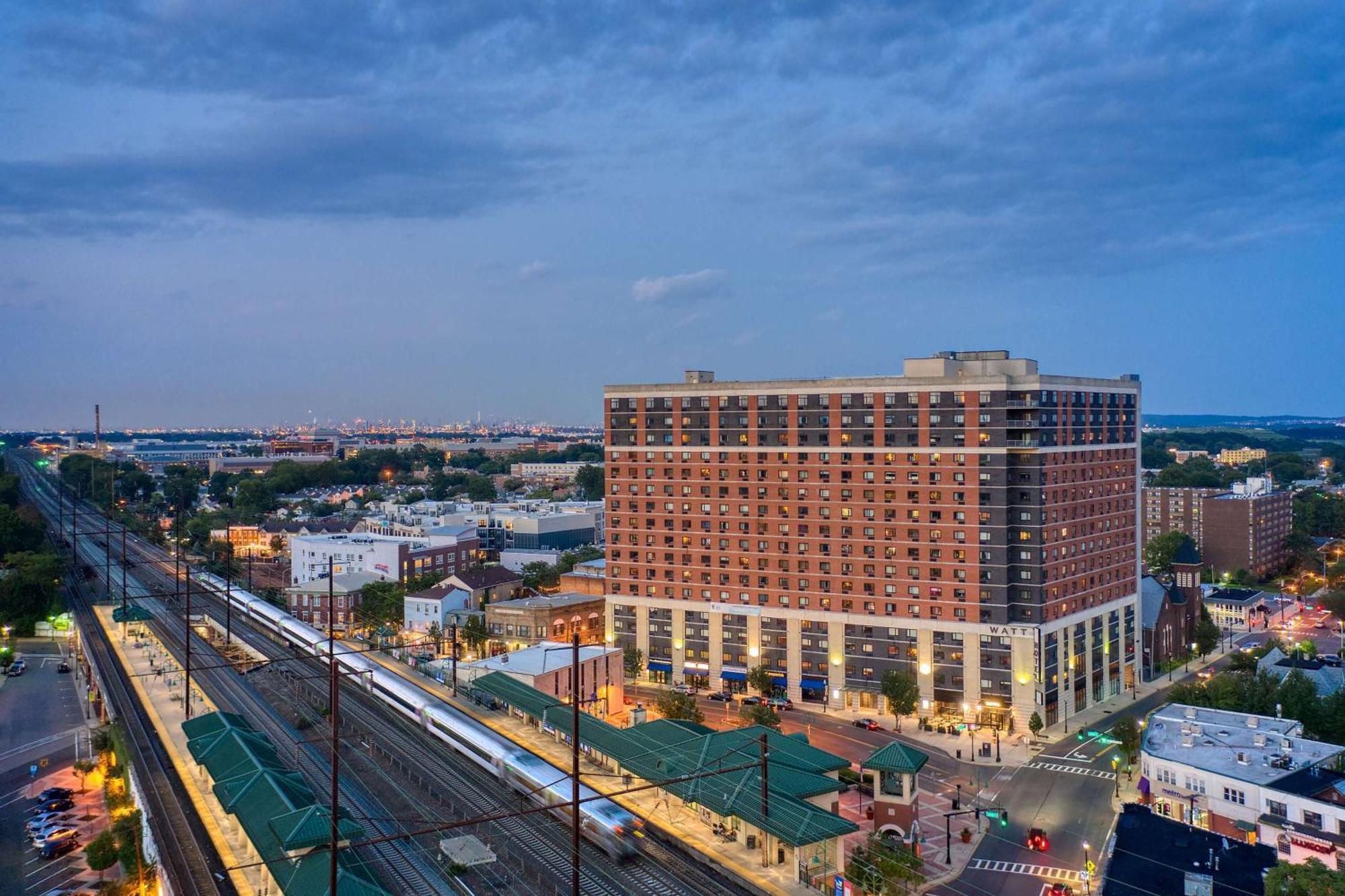 Watt Hotel Tapestry Collection By Hilton Rahway Εξωτερικό φωτογραφία